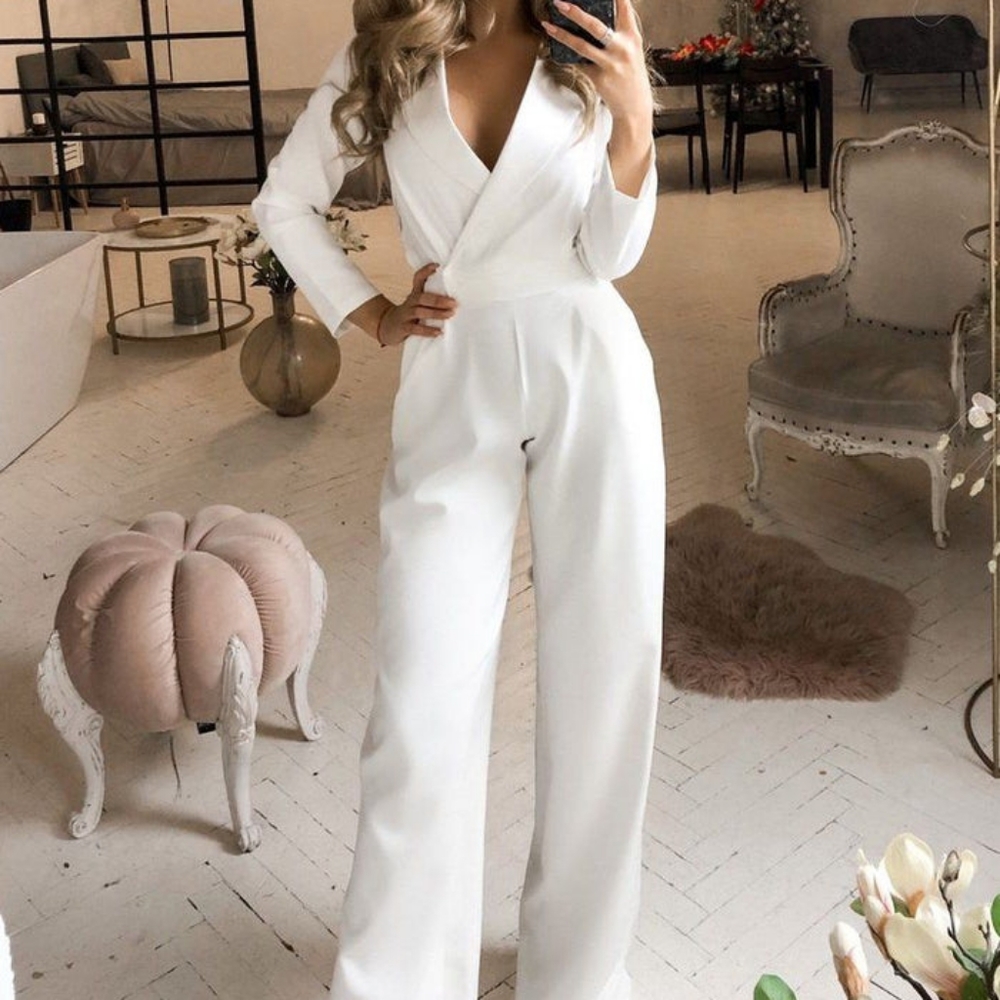 WHITE LONG SLEEVE V NECK JUMPSUIT M/L